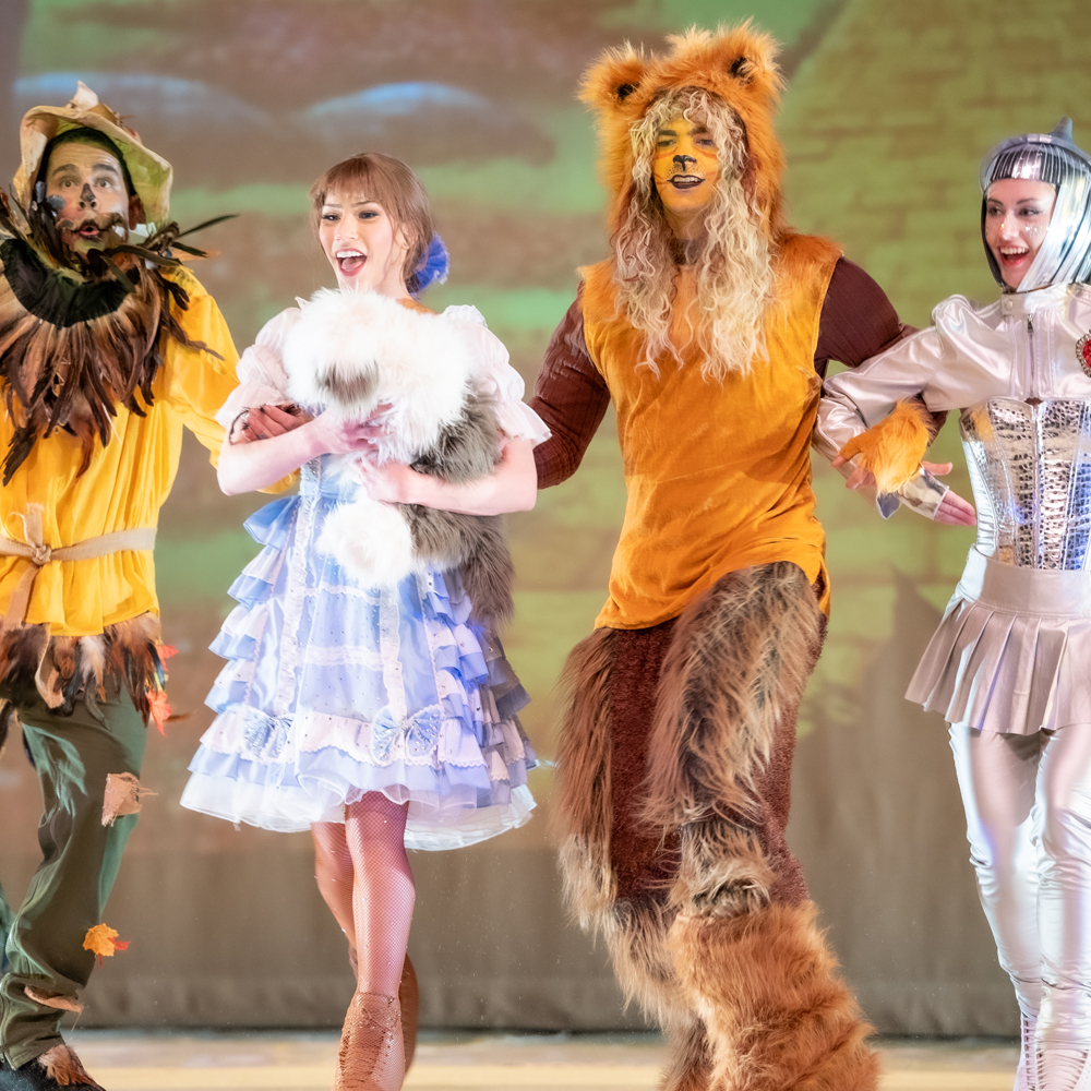 Experience the Magic of  “Wizard of Oz On Ice”
